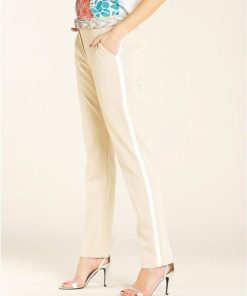 Basicsandmore.shop2749b270e3 4