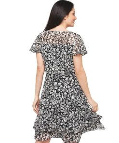 Basicsandmore.shop516240d5de 2