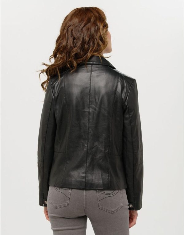 Basicsandmore.shop60ce9cd1eb 2