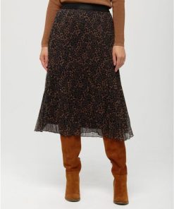 Basicsandmore.shop6955a97d63 1