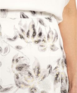 Basicsandmore.shop72556ef34f 3