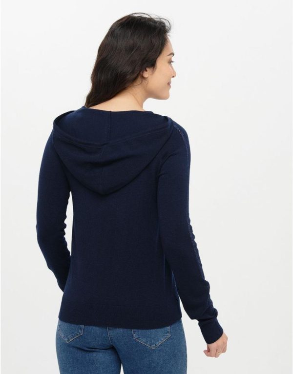 Basicsandmore.shop7cb7cf8d5f 2