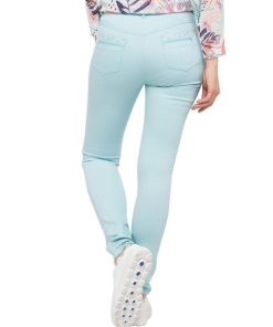 Basicsandmore.shop982f90bb3a 2