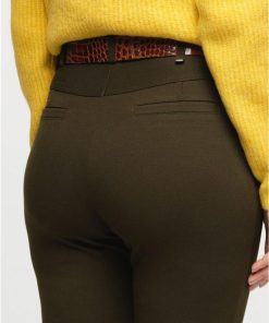 Basicsandmore.shopbee3704bbb 5