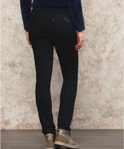 Basicsandmore.shopc55d627fe6 2