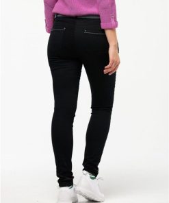 Basicsandmore.shopdc9e99cd41 2