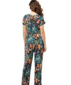 Basicsandmore.shopf252e353bb 2