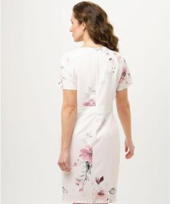 Basicsandmore.shopf2c8bcc624 2